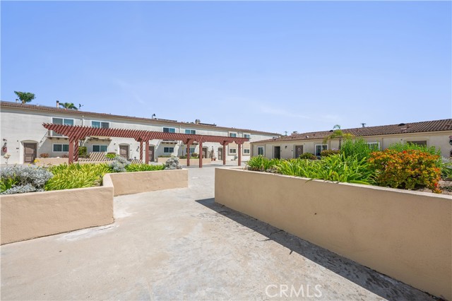 Detail Gallery Image 7 of 36 For 120 S Francisca Ave #6,  Redondo Beach,  CA 90277 - 2 Beds | 2 Baths