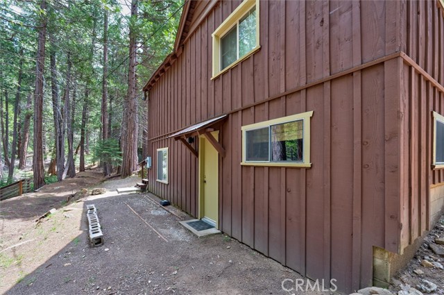Detail Gallery Image 4 of 28 For 7915 Koon Hollar Rd, Wawona,  CA 95389 - 3 Beds | 1 Baths