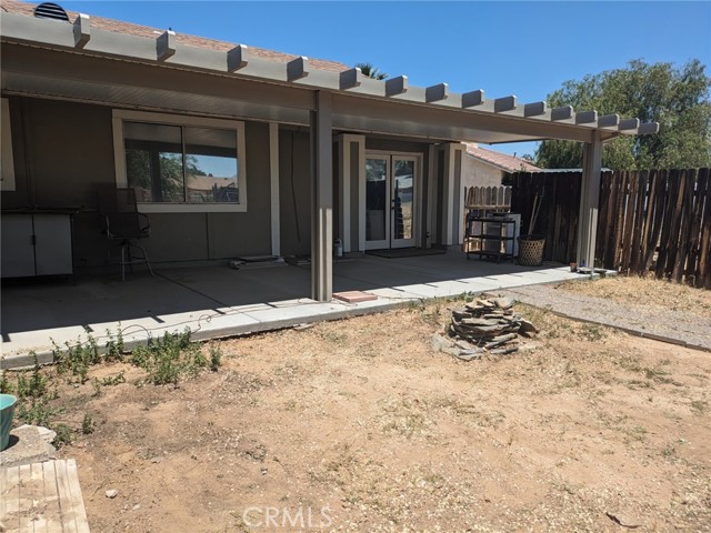 21325 Tono Road, Apple Valley CA: https://media.crmls.org/medias/39ed1dd2-9332-4545-872b-e26b03cc4a2d.jpg