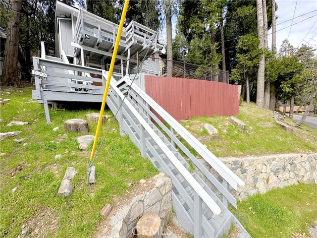 Detail Gallery Image 43 of 49 For 726 Golden, Lake Arrowhead,  CA 92352 - 4 Beds | 2 Baths