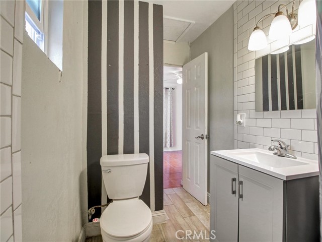 Detail Gallery Image 31 of 38 For 110 W Forhan St, Long Beach,  CA 90805 - 2 Beds | 1 Baths