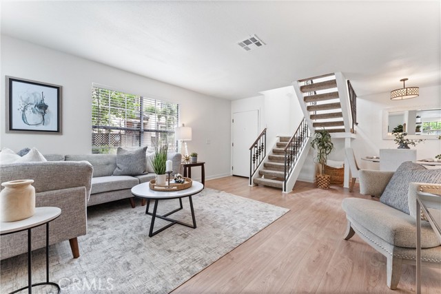 2514 Monte Carlo Drive, Santa Ana CA: https://media.crmls.org/medias/39eecc40-6bb7-45b1-bc5c-bfe093e851d7.jpg