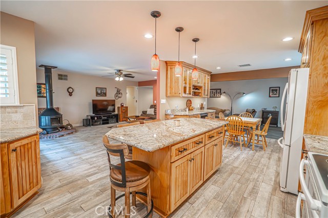 Detail Gallery Image 11 of 38 For 2650 Belburn Pl, Simi Valley,  CA 93065 - 5 Beds | 2 Baths