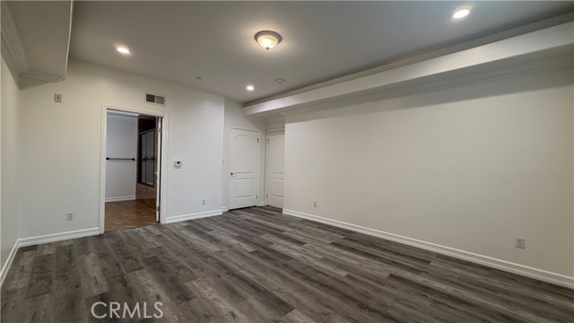 Detail Gallery Image 24 of 32 For 414 E Valencia Ave #111,  Burbank,  CA 91501 - 3 Beds | 3 Baths