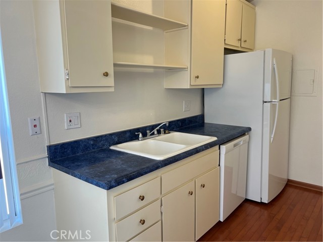 1350 F Cabrillo Park Drive, Santa Ana CA: https://media.crmls.org/medias/39ef62aa-c99b-4779-960f-d941f3d86fd4.jpg