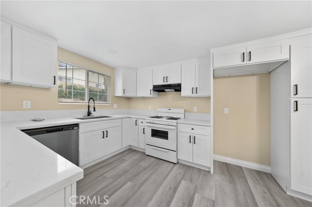 2933 E Levelglen Drive, West Covina CA: https://media.crmls.org/medias/39ef7627-4129-490a-bb1a-b74387cb8d93.jpg