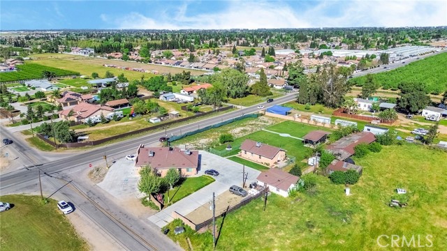 Detail Gallery Image 10 of 43 For 24110 Avenue 14, Madera,  CA 93637 - – Beds | – Baths