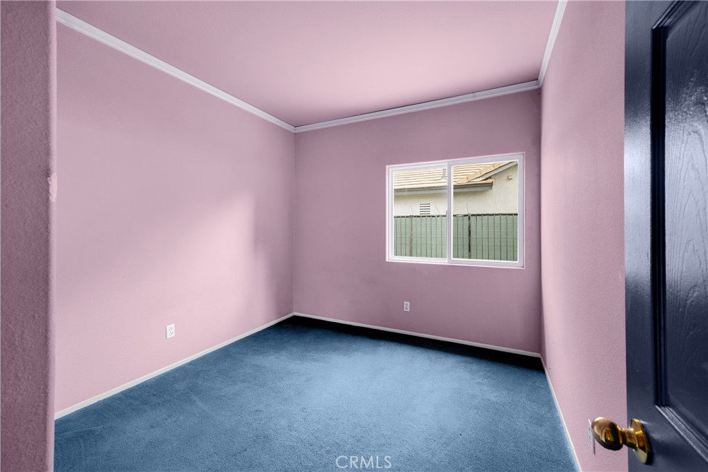 https://media.crmls.org/medias/39f0bd87-467c-4eb1-a420-7943d2dc82e5.jpg?preset=X-Large
