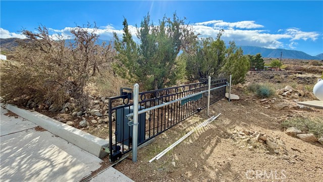 Detail Gallery Image 59 of 68 For 275 Canyon, Pinon Hills,  CA 92371 - 3 Beds | 2/1 Baths