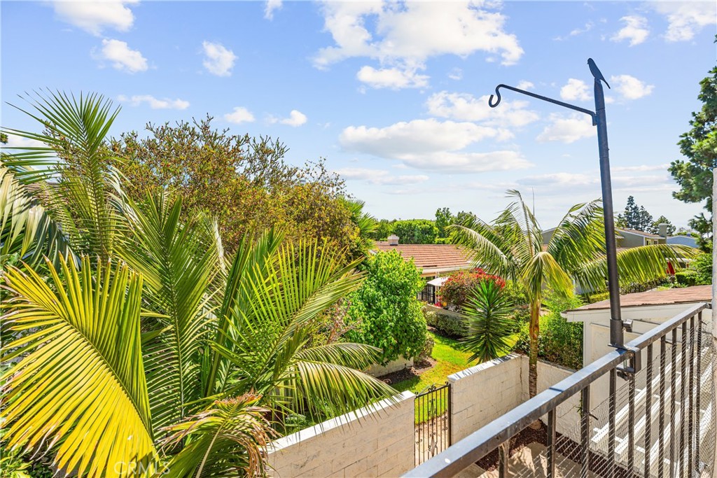 MLS #OC25236471 image #32