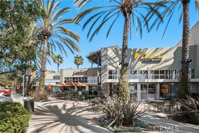 123 Costa Brava, Laguna Niguel CA: https://media.crmls.org/medias/39f2e261-d307-432f-ad64-d084f064be23.jpg