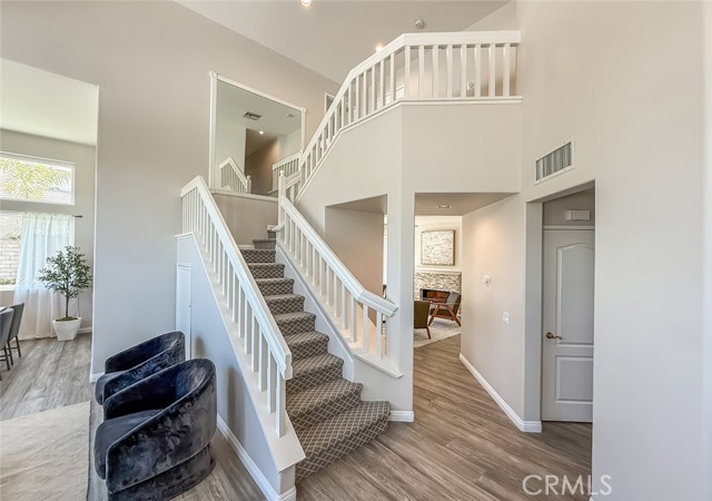 462 Cremona Way, Oak Park CA: https://media.crmls.org/medias/39f2fb44-13a9-46e2-ba8e-8586a89f4009.jpg