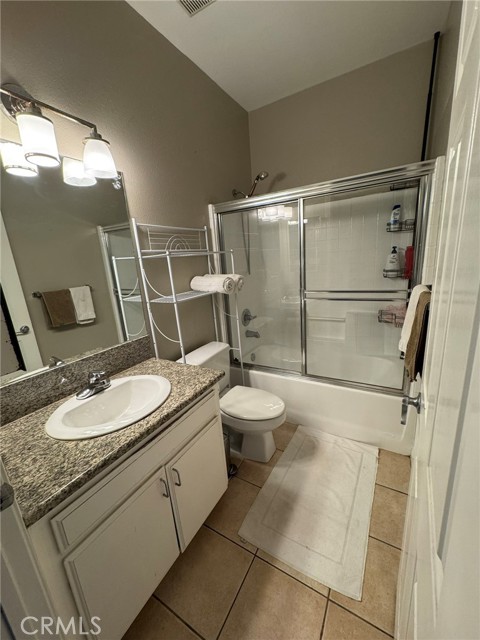 Detail Gallery Image 21 of 30 For 12375 Osborne Place #07,  Pacoima,  CA 91331 - 3 Beds | 3 Baths