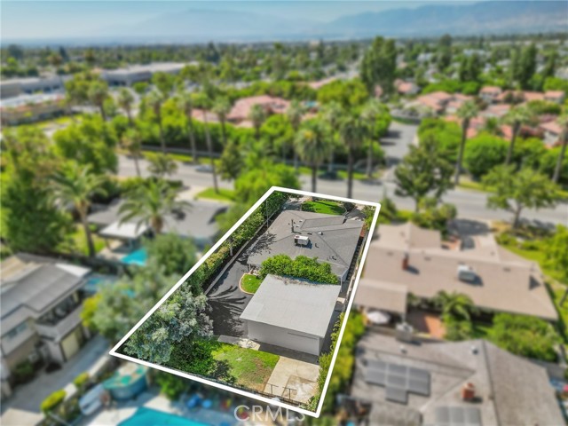 670 E Palm Avenue, Redlands CA: https://media.crmls.org/medias/39f560a4-d8b7-4f67-bd87-ed201b5b6ff0.jpg