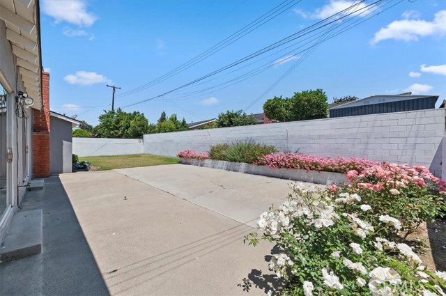 Detail Gallery Image 22 of 25 For 327 Cindy Ct, Pomona,  CA 91767 - 4 Beds | 2 Baths