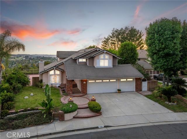 1701 Calle Catalina, San Dimas CA: https://media.crmls.org/medias/39f5ed61-c852-4089-8b40-749de70a72d7.jpg