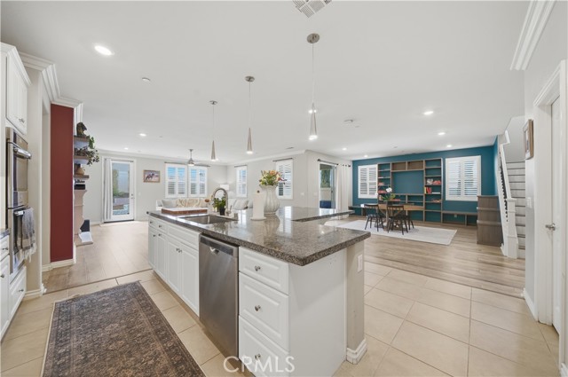 Detail Gallery Image 6 of 27 For 45725 Middle Gate Ct, Temecula,  CA 92592 - 5 Beds | 3 Baths