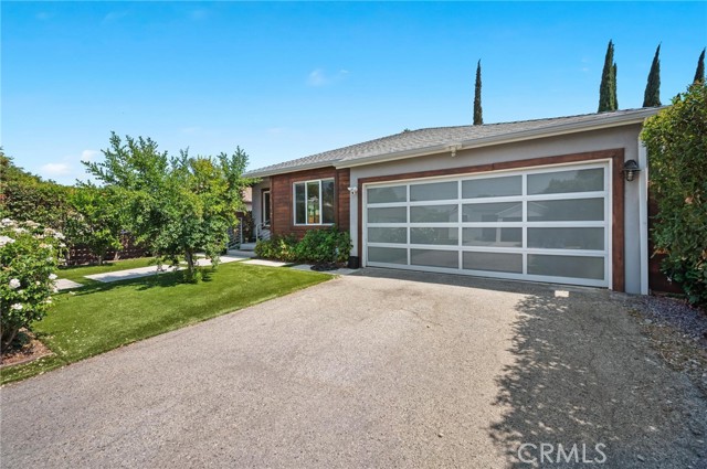 Detail Gallery Image 29 of 35 For 17642 Calvert St, Encino,  CA 91316 - 4 Beds | 2/1 Baths