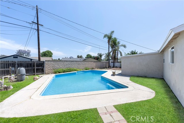 8888 Patrero Street, Riverside CA: https://media.crmls.org/medias/39f7aa0c-c823-481b-ad79-12876bf845aa.jpg