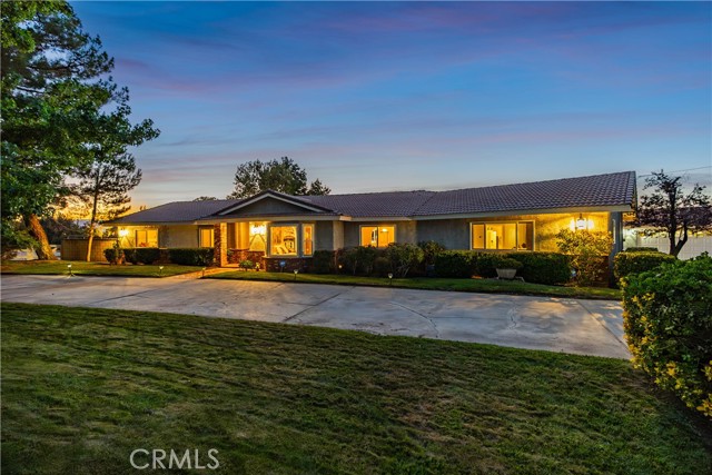 Detail Gallery Image 19 of 69 For 40809 20th St, Palmdale,  CA 93551 - 5 Beds | 2/1 Baths