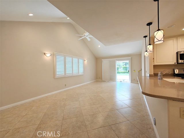 Detail Gallery Image 10 of 23 For 8128 E Candleberry Cir, Orange,  CA 92869 - 4 Beds | 2/1 Baths