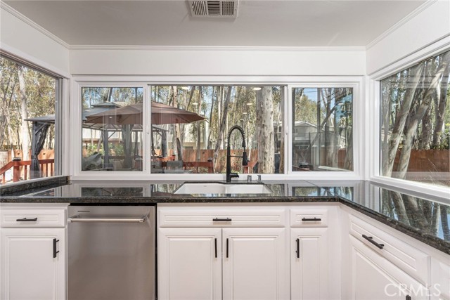 24931 Rollingwood Road, Lake Forest CA: https://media.crmls.org/medias/39fa7a76-f315-4b56-841a-1441502934f9.jpg