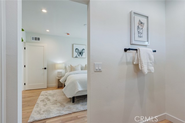 Detail Gallery Image 46 of 74 For 11919 Mayfield, Los Angeles,  CA 90049 - 3 Beds | 3 Baths