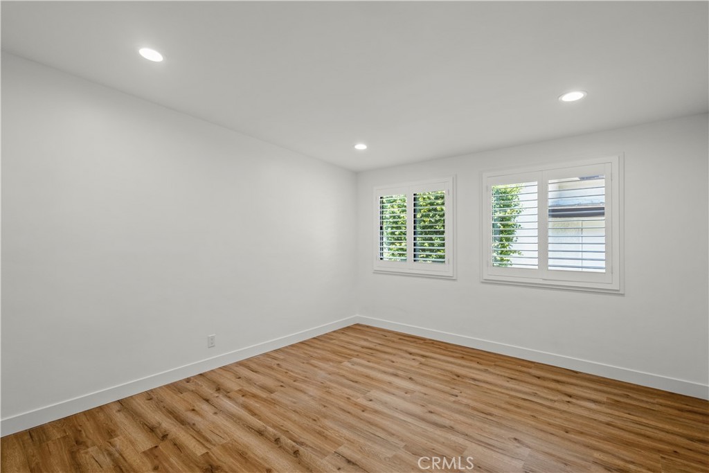 MLS #OC26151432 image #17