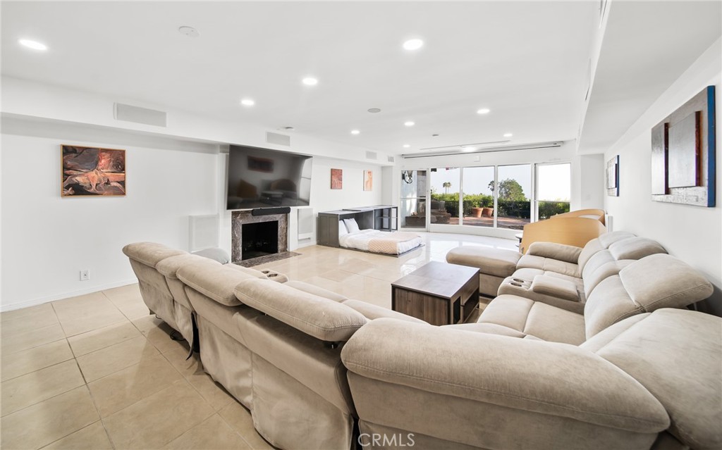 MLS #LG25270417 image #416