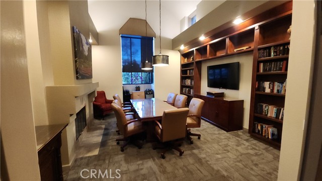 Image 45 of 53 For 22701 Foxridge