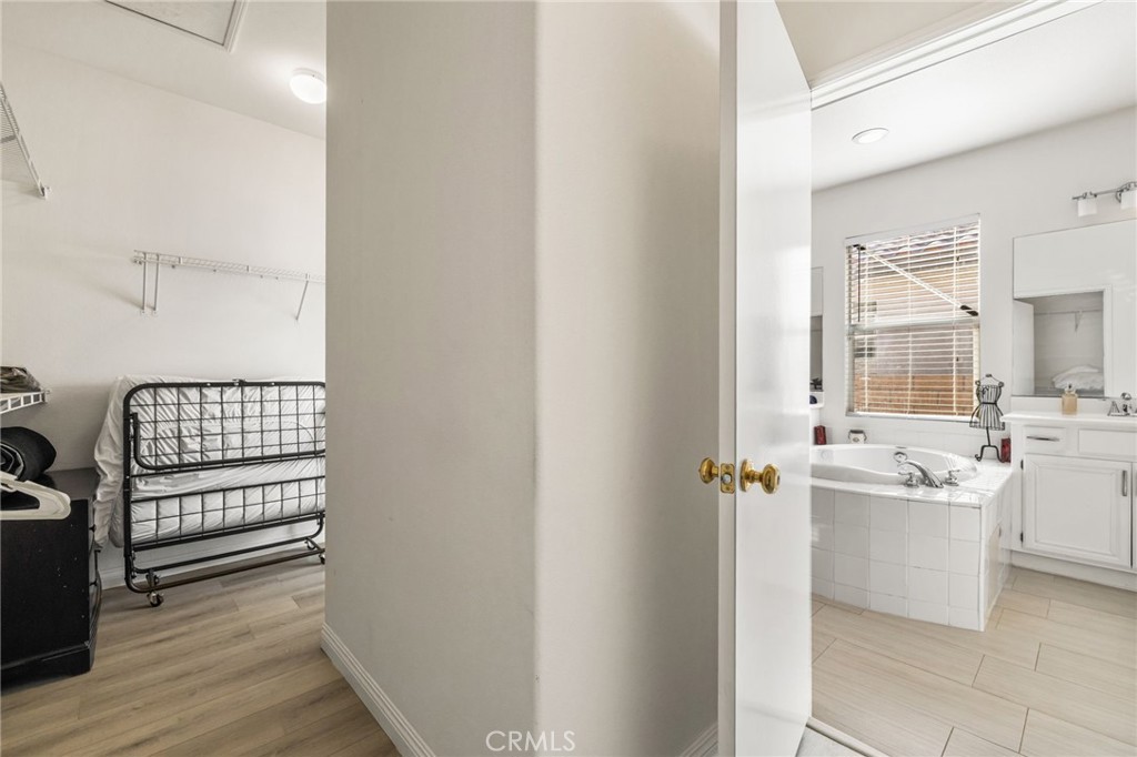 MLS #OC25249506 image #27