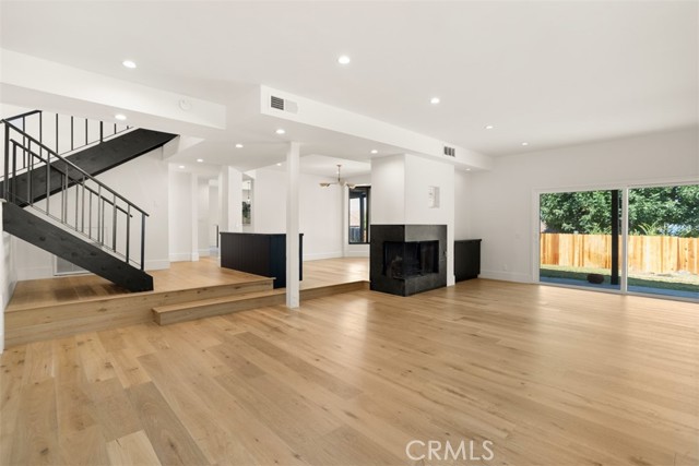 Detail Gallery Image 6 of 30 For 22450 Maycotte Rd, Woodland Hills,  CA 91364 - 3 Beds | 3 Baths