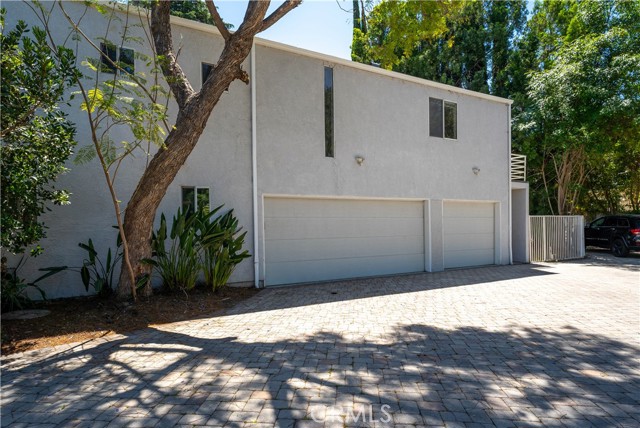 Image 33 of 34 For 23246 Canzonet Street