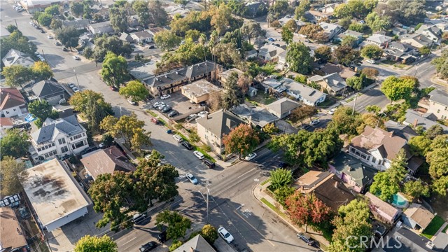 700 W Park, Stockton CA: https://media.crmls.org/medias/3a00988c-e135-480b-90de-d0e31aa2bbc4.jpg