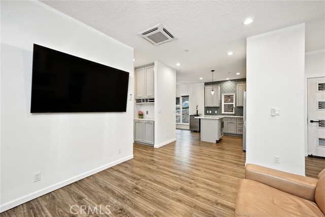 Detail Gallery Image 12 of 35 For 17234 Brookfield Rd, Hidden Valley Lake,  CA 95467 - 3 Beds | 2/1 Baths