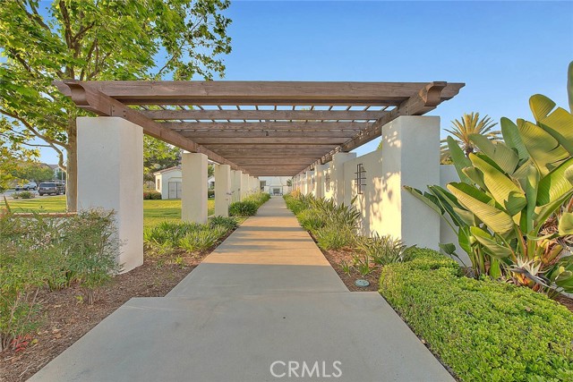 831 Wintergreen Way, Upland CA: https://media.crmls.org/medias/3a01302c-d151-4b8f-b4b5-accd27245306.jpg