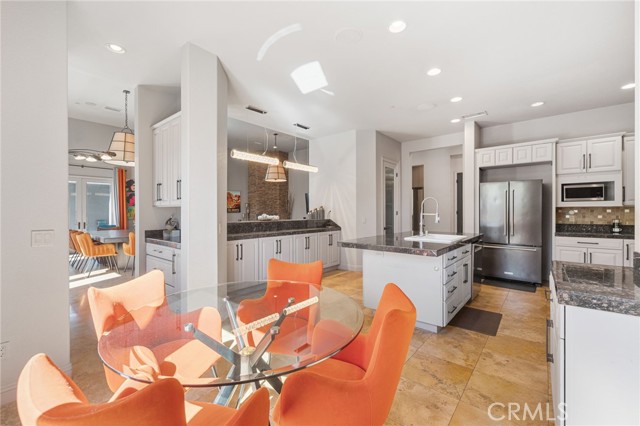 2600 E Vincentia, Palm Springs, CA 92262