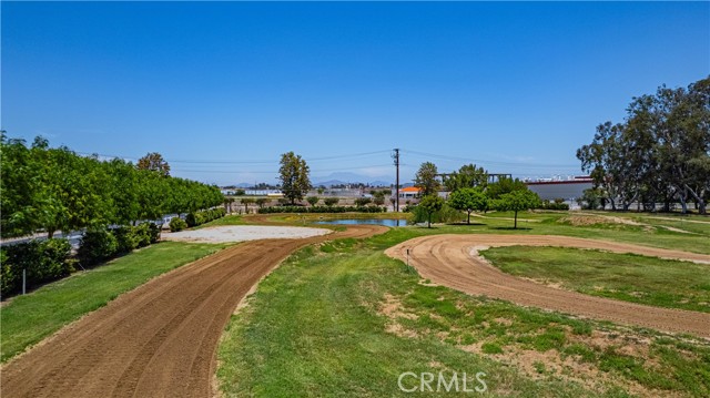 Detail Gallery Image 13 of 75 For 26465 Douglas Ave, Murrieta,  CA 92562 - 6 Beds | 8/5 Baths