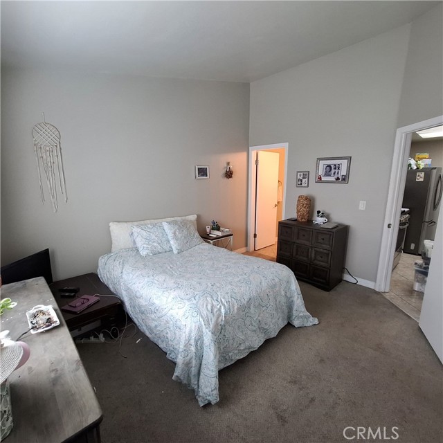 16377 Lakeshore Drive, Lake Elsinore CA: https://media.crmls.org/medias/3a0352a6-585f-41f0-a200-0908a5f4eb3d.jpg