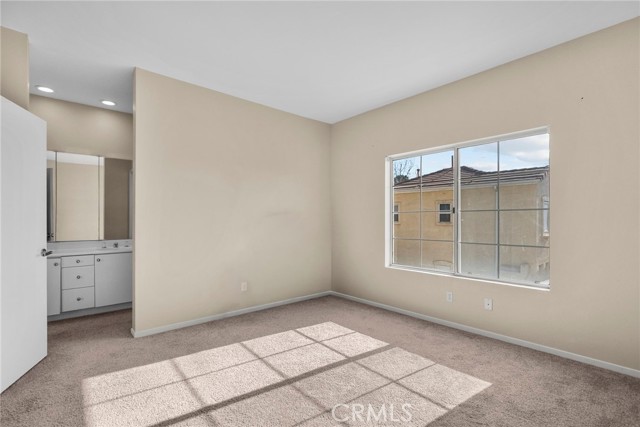 Detail Gallery Image 28 of 37 For 27915 Skycrest Cir, Valencia,  CA 91354 - 2 Beds | 2/1 Baths