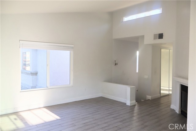 8425 Sunset Trail Place, Rancho Cucamonga CA: https://media.crmls.org/medias/3a037cfc-6235-4d63-bb61-e2d1b853727f.jpg