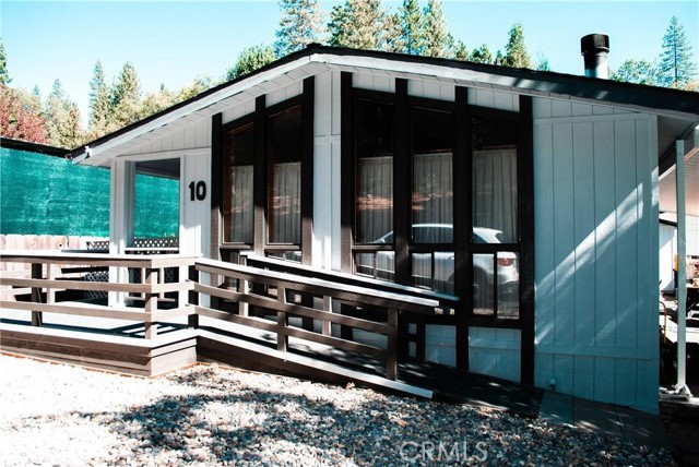 Detail Gallery Image 2 of 42 For 39737 Road 274 #10,  Bass Lake,  CA 93604 - 2 Beds | 2 Baths
