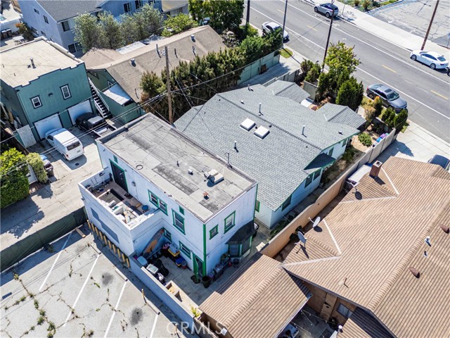 Detail Gallery Image 3 of 25 For 672 Junipero, Long Beach,  CA 90814 - – Beds | – Baths