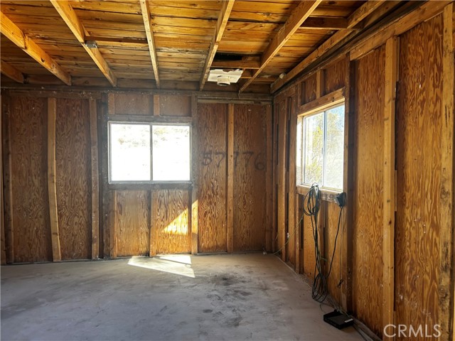 Detail Gallery Image 8 of 11 For 57976 Buena Vista Dr, Yucca Valley,  CA 92284 - 2 Beds | 2 Baths