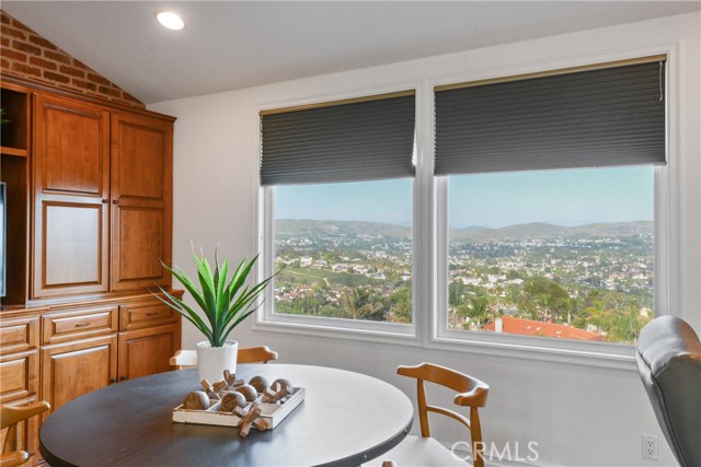 Detail Gallery Image 23 of 75 For 112 Del Cabo, San Clemente,  CA 92673 - 4 Beds | 3 Baths