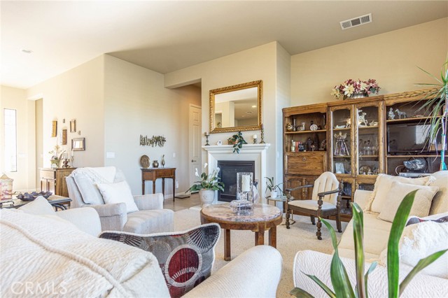 Detail Gallery Image 7 of 40 For 19442 Royal Oaks Rd, Apple Valley,  CA 92308 - 2 Beds | 2 Baths