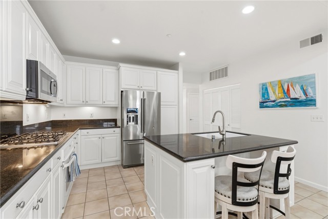 Detail Gallery Image 7 of 49 For 1400 E Ocean Bld #2403,  Long Beach,  CA 90802 - 2 Beds | 2 Baths