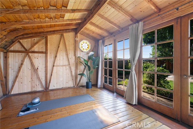 3273 Indiana Ave, Costa Mesa CA: https://media.crmls.org/medias/3a062a80-08e0-4fa4-997d-20c4c80712ff.jpg