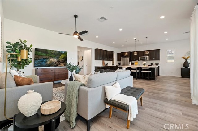 Detail Gallery Image 17 of 52 For 11560 Arch Hill Dr, Corona,  CA 92883 - 3 Beds | 2 Baths