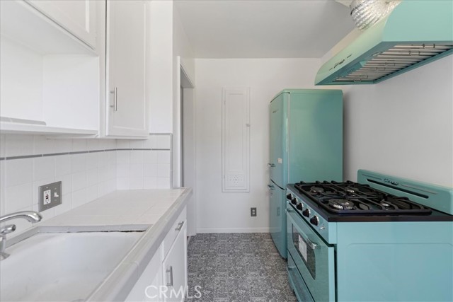 Detail Gallery Image 13 of 23 For 3315 Gibson Pl, Redondo Beach,  CA 90278 - 2 Beds | 1 Baths
